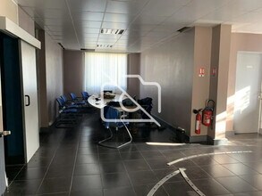 Industrial in Morsang-sur-Orge for sale Interior Photo- Image 2 of 4