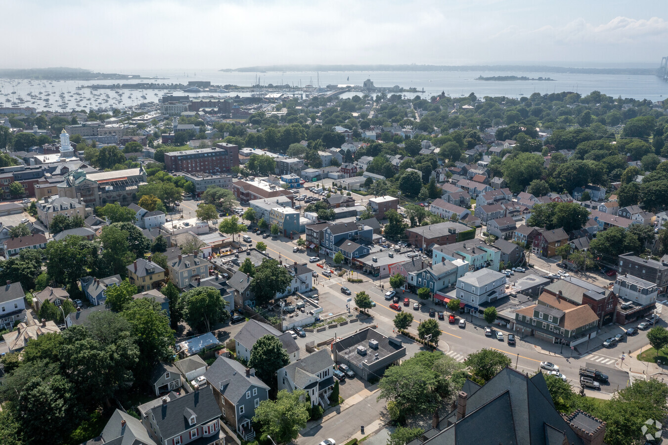 137 Broadway, Newport, RI 02840 | LoopNet