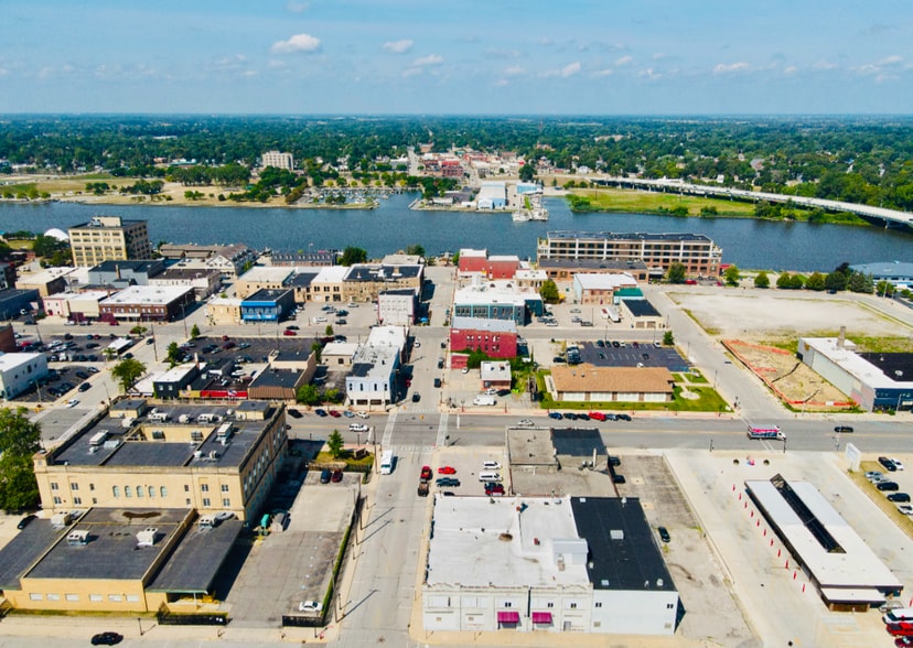 315 3rd St, Bay City, MI for sale - Building Photo - Image 2 of 29