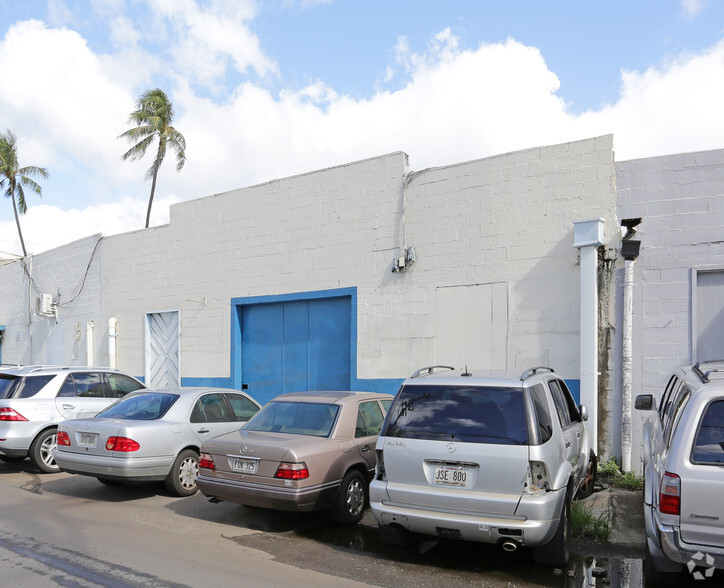 1127 Hopaka St, Honolulu, HI for lease - Primary Photo - Image 1 of 9