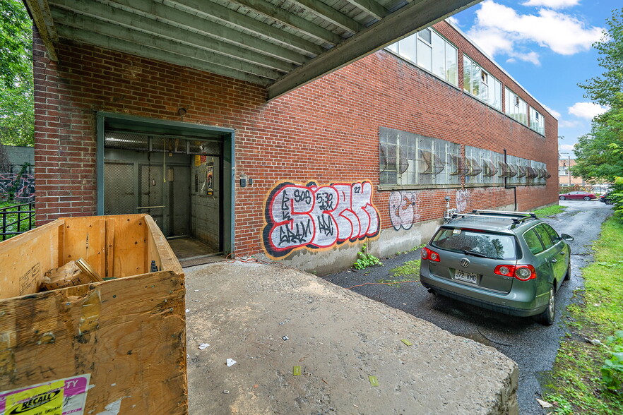 2165 Av Madison, Montréal, QC for lease - Building Photo - Image 3 of 13