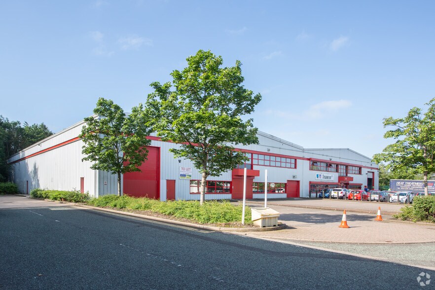 Henry Rd, Tipton, DY4 7BU