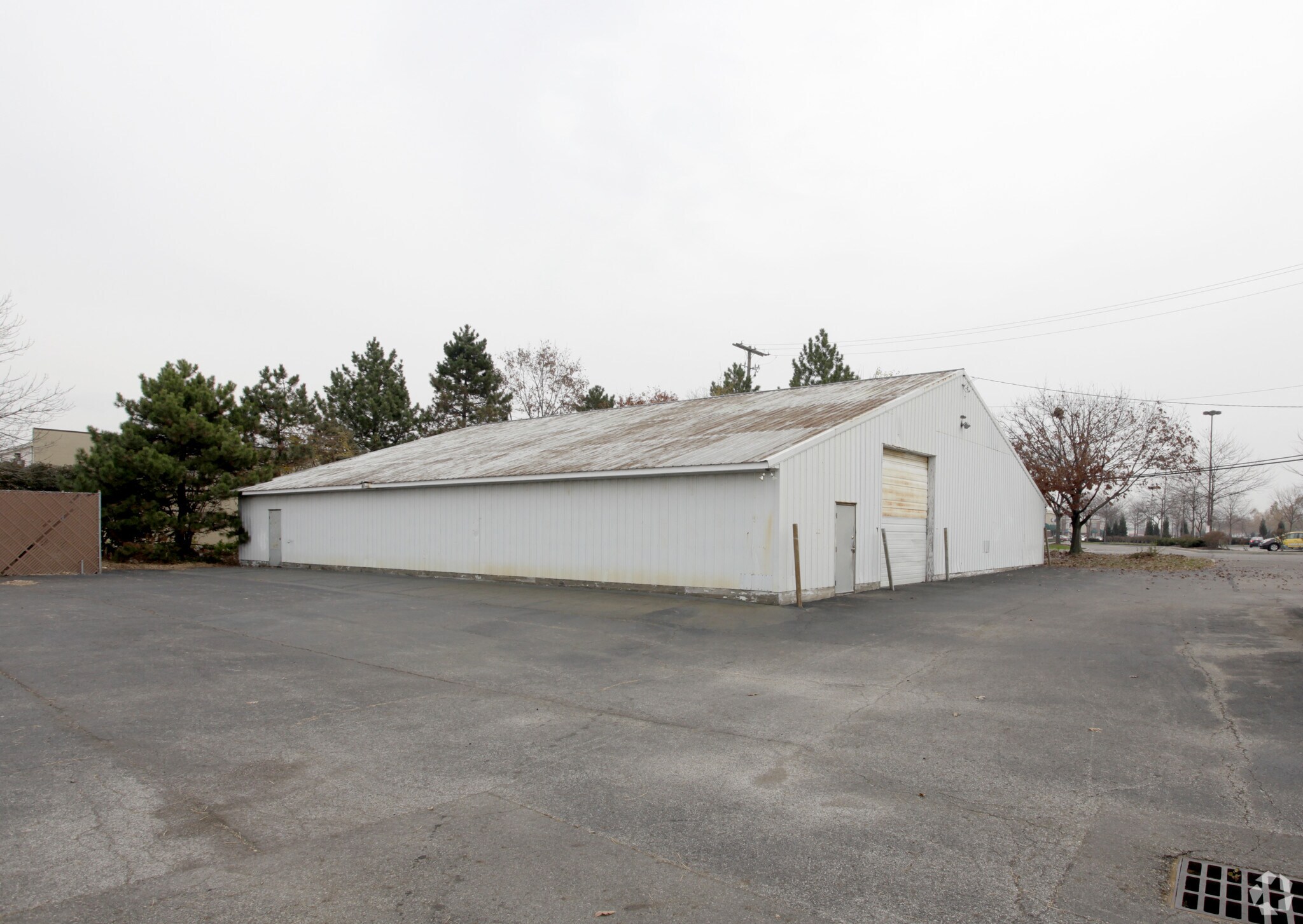 3646 B E Broad St, Columbus, OH for sale Primary Photo- Image 1 of 1