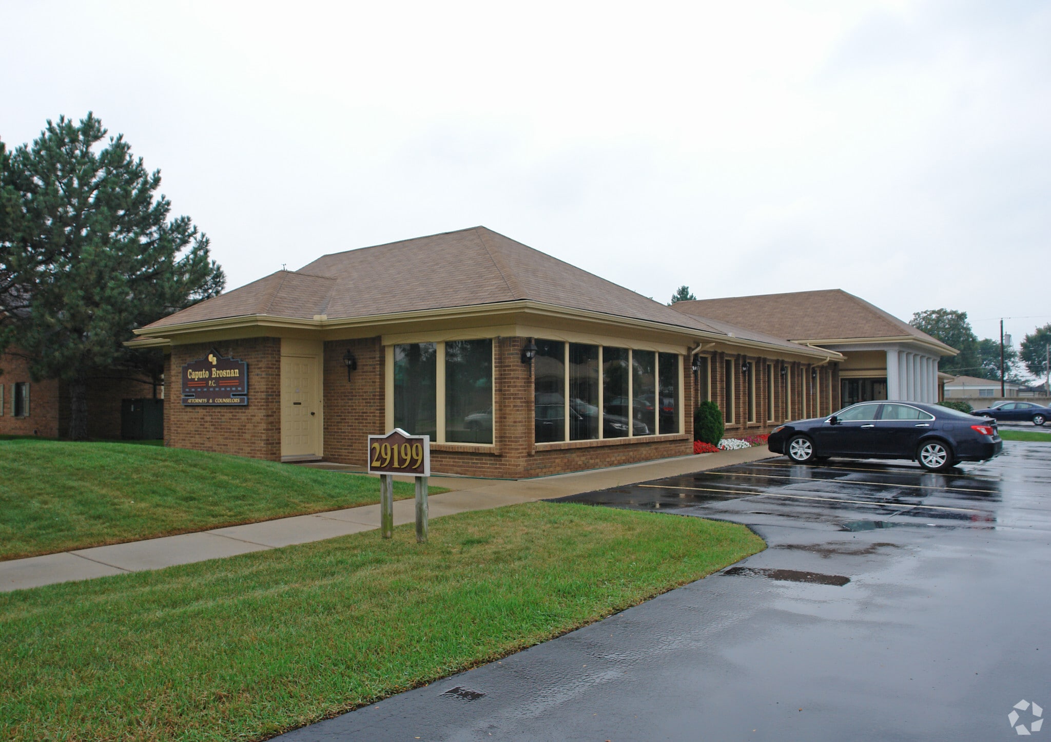 29199 Ryan Rd, Warren, MI for sale Primary Photo- Image 1 of 1