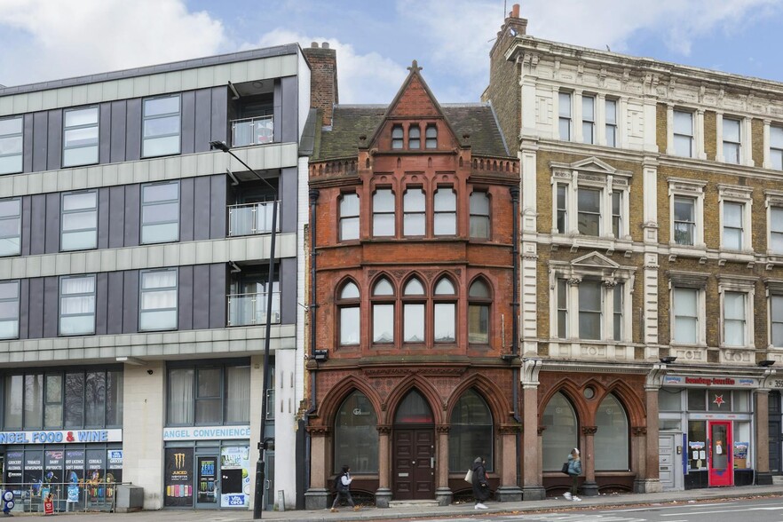 353-355 Goswell Rd, London for lease - Building Photo - Image 1 of 2