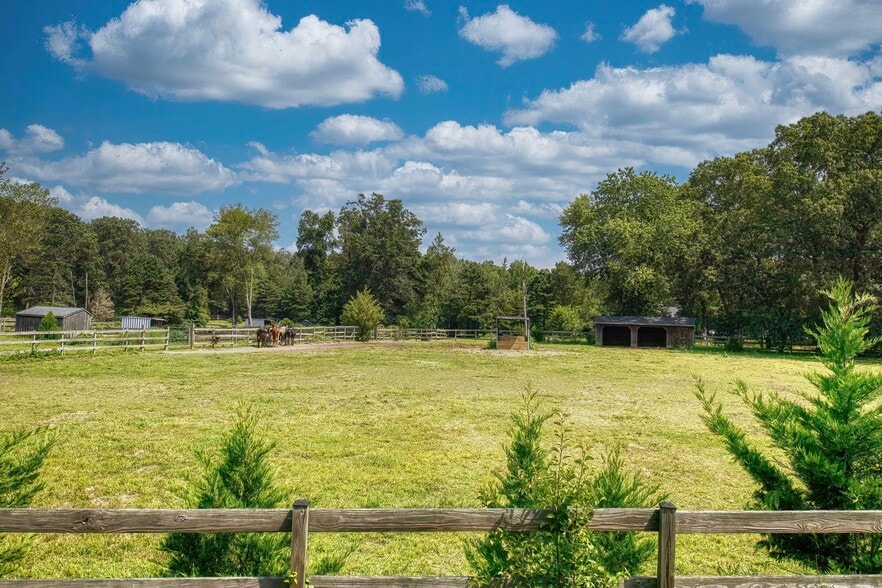 605 Toms River Rd, Jackson, NJ for sale - Building Photo - Image 3 of 41