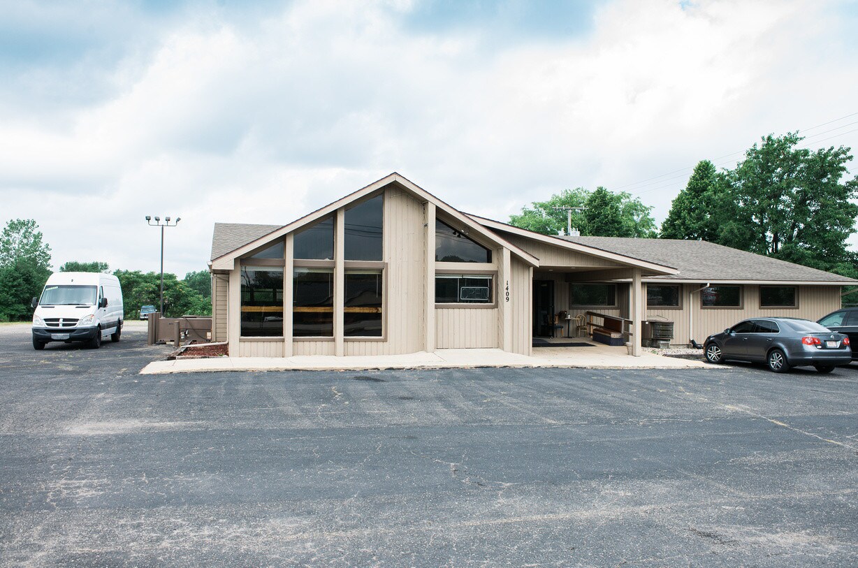 1409 N Wayne St, Angola, IN for sale Other- Image 1 of 1