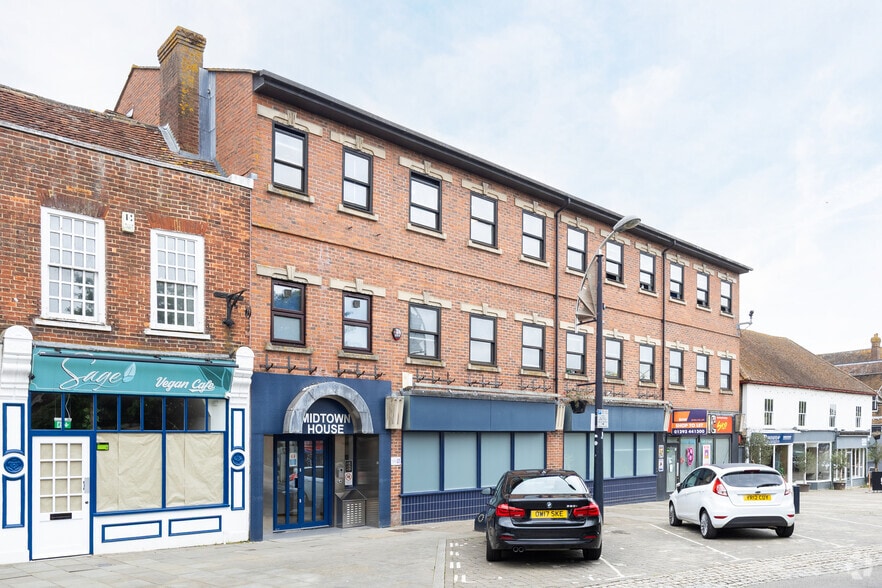 38-42 High St, Crawley for lease - Building Photo - Image 3 of 3