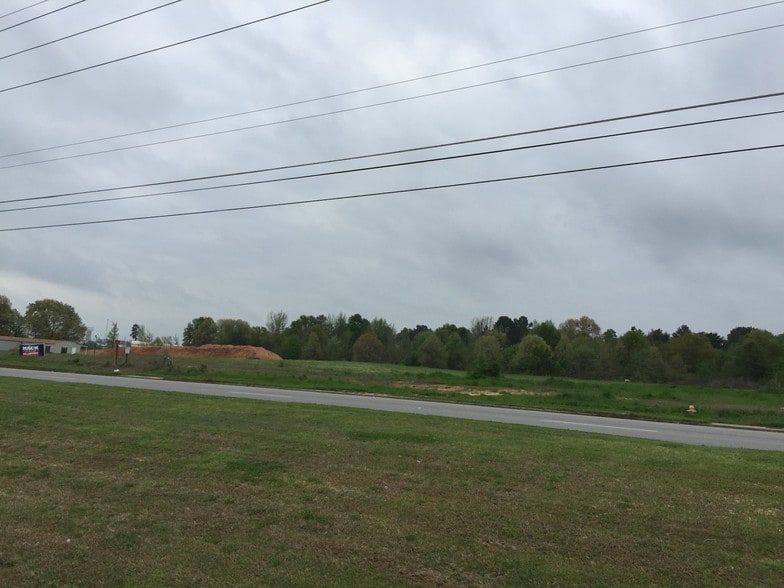 350 Hawkins Pky, Longview, TX for sale - Aerial - Image 1 of 2