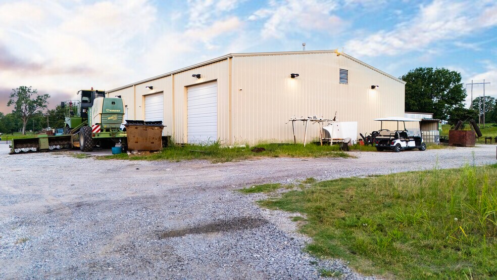 919 S Roland St, Bristow, OK for sale - Building Photo - Image 3 of 19