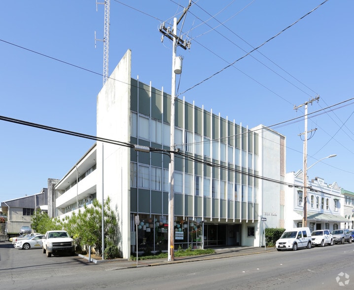 180 Kinoole St, Hilo, HI for lease - Primary Photo - Image 1 of 13