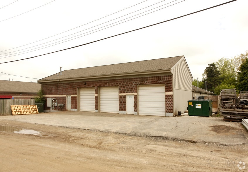 2020 E Grand River Ave, Howell, MI for lease - Building Photo - Image 2 of 4