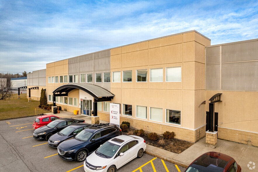 3055 Rue Anderson, Terrebonne, QC J6Y 1W5