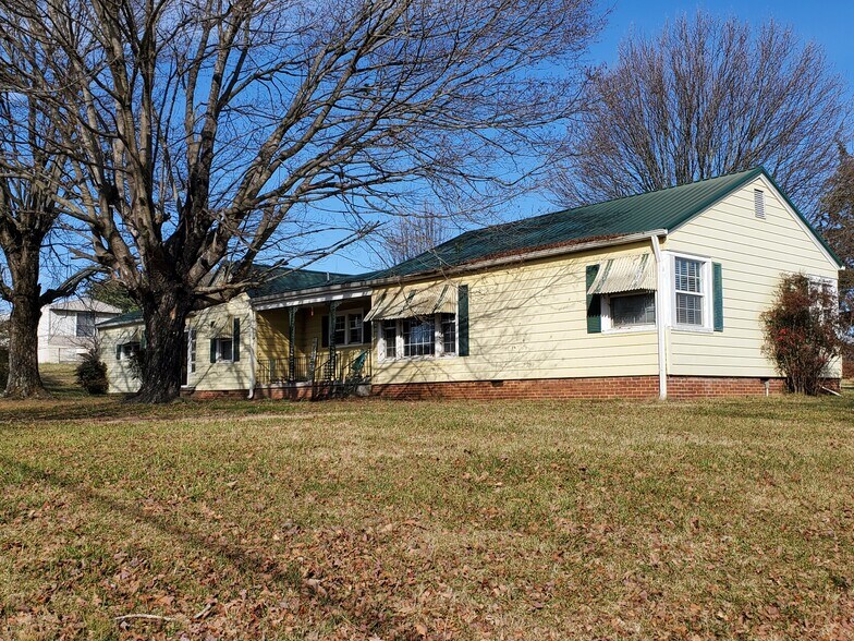 258 Fred Sink Rd, Winston-Salem, NC for sale - Building Photo - Image 1 of 3