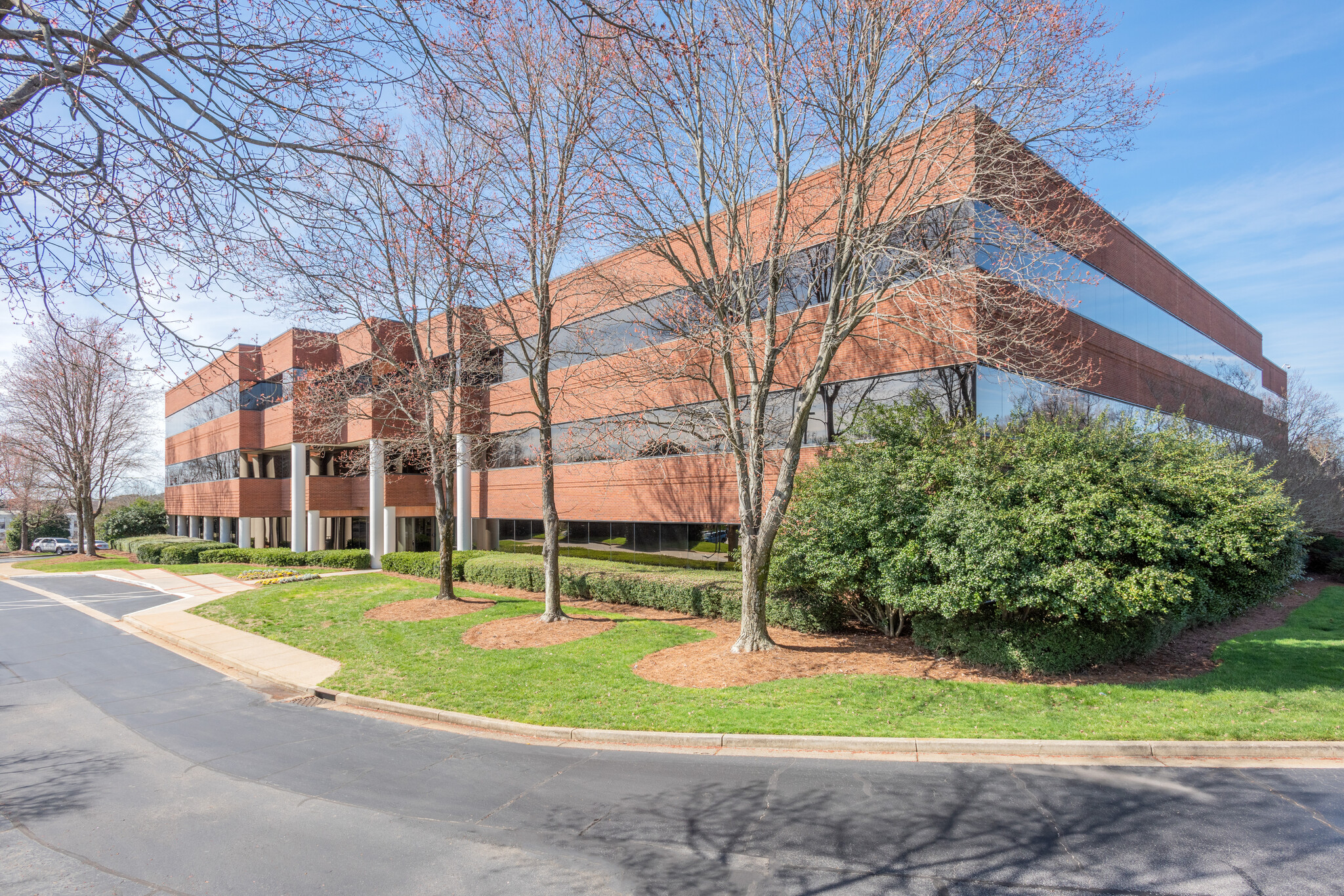 201 Brookfield Pky, Greenville, SC for lease Primary Photo- Image 1 of 10