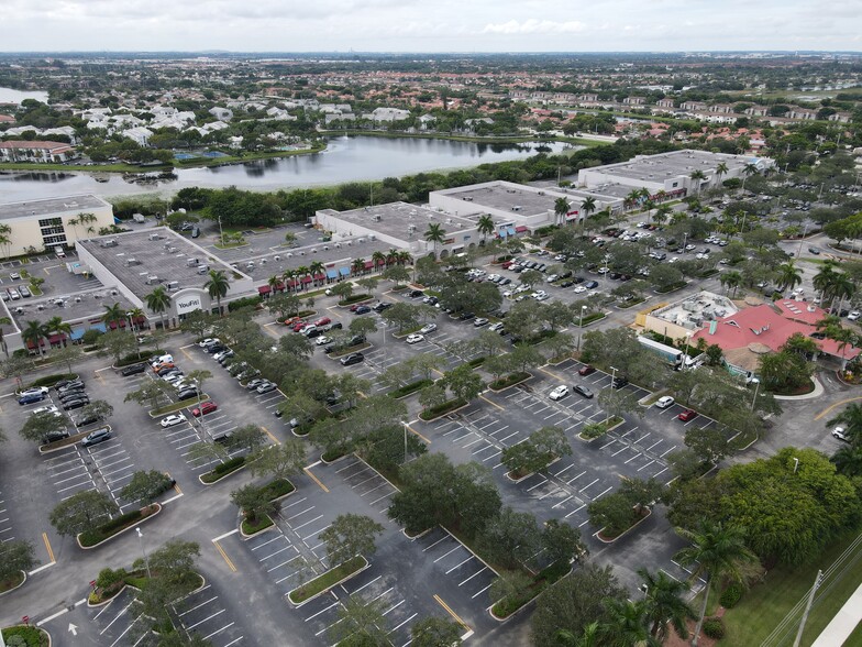 10800-11150 Pines Blvd, Pembroke Pines, FL for lease - Aerial - Image 2 of 5