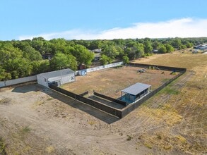 1208 N Robinson Dr, Robinson, TX for lease Building Photo- Image 2 of 6