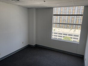 316 W 2nd St, Los Angeles, CA for lease Interior Photo- Image 2 of 4