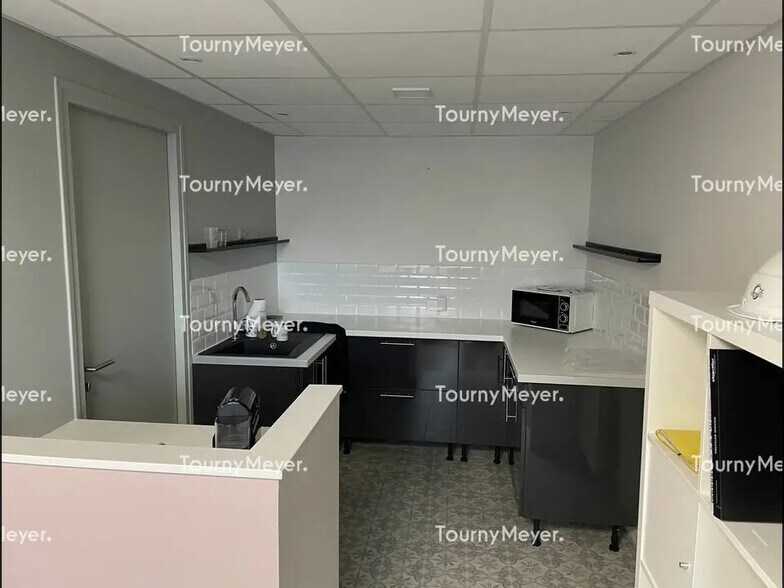 Flex in Brest for lease - Interior Photo - Image 3 of 18