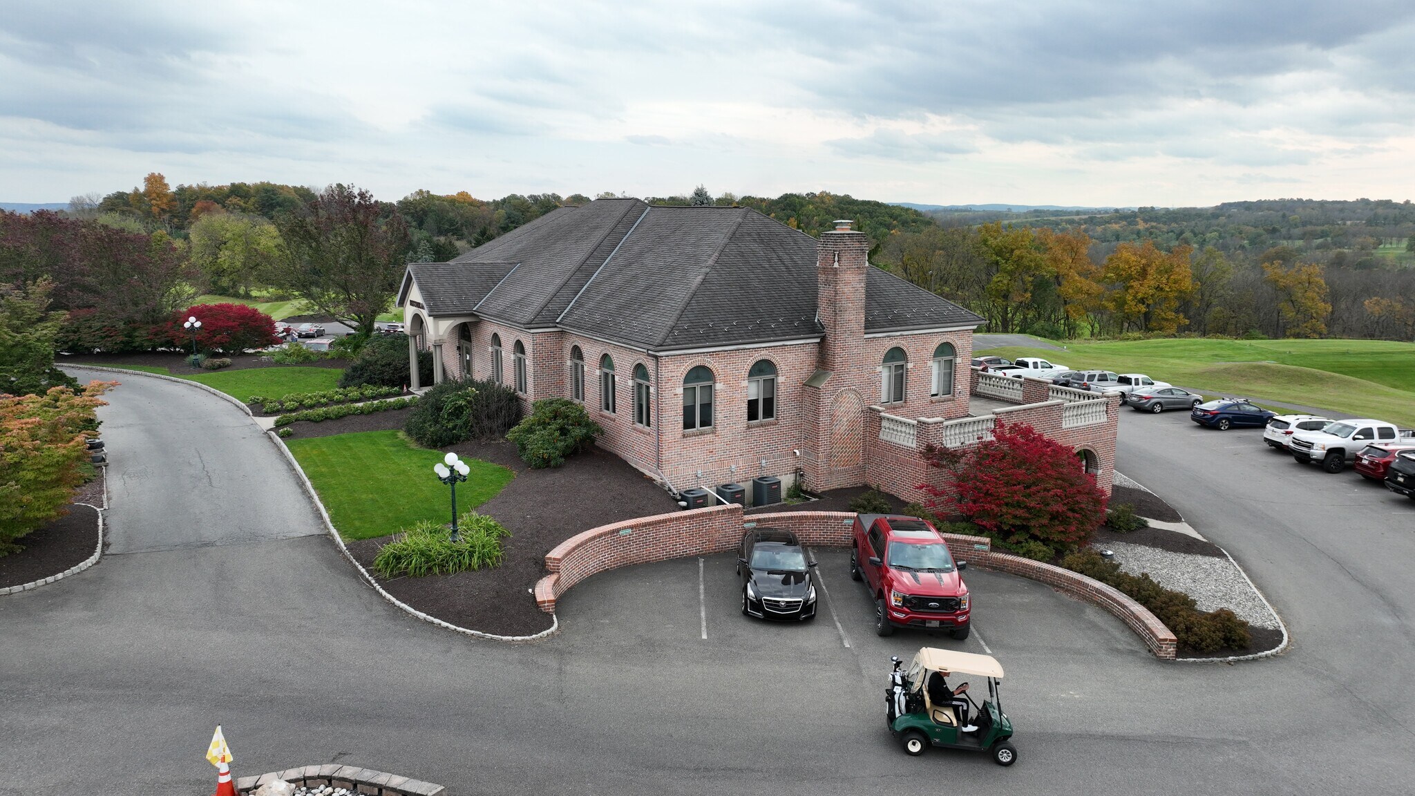 235 Moorestown Dr, Bath, PA 18014 - SOUTHMORE - WEDDING VENUE