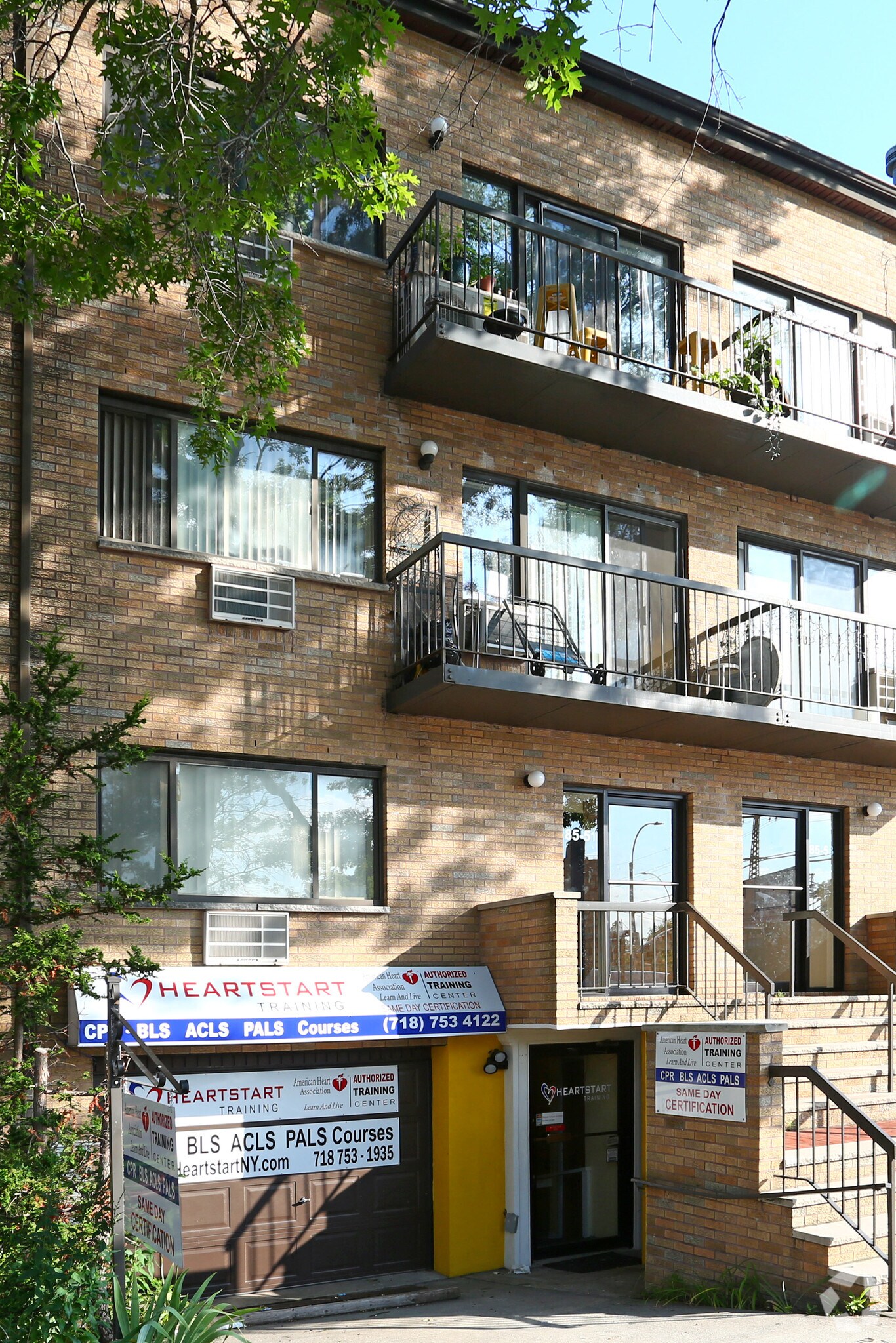 8551 Eliot Ave, Rego Park, NY for sale Primary Photo- Image 1 of 1