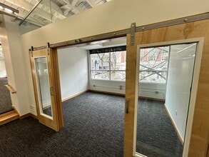822-838 SW 10th Ave, Portland, OR for lease Building Photo- Image 1 of 7