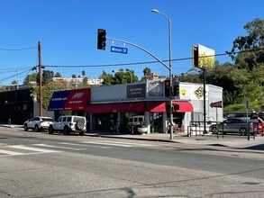 2800-2806 Hyperion Ave, Los Angeles, CA for lease Building Photo- Image 2 of 6