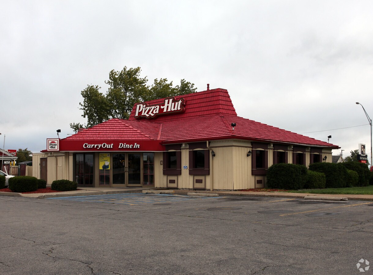 2680 Woodville Rd, Northwood, OH 43619