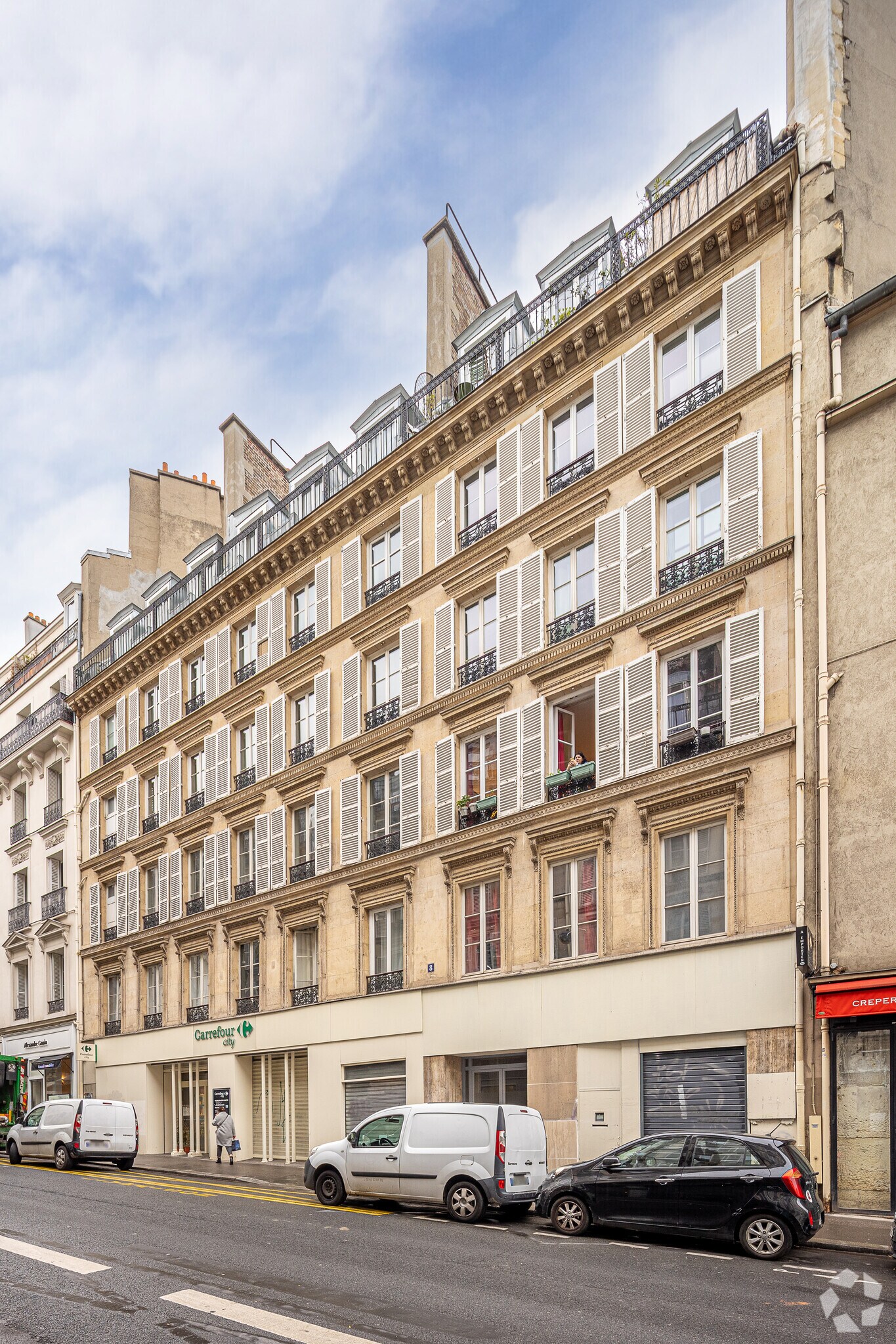 8 Rue Notre-Dame De Lorette, Paris for lease Primary Photo- Image 1 of 3