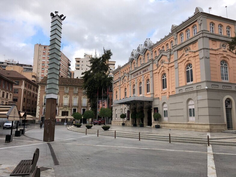 Retail in Murcia for lease - Building Photo - Image 1 of 7