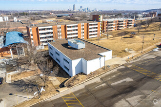 2620 Fleur Dr, Des Moines, IA - aerial  map view