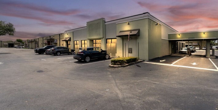 2410 Milam Dairy Rd, Miami, FL for lease - Primary Photo - Image 1 of 1