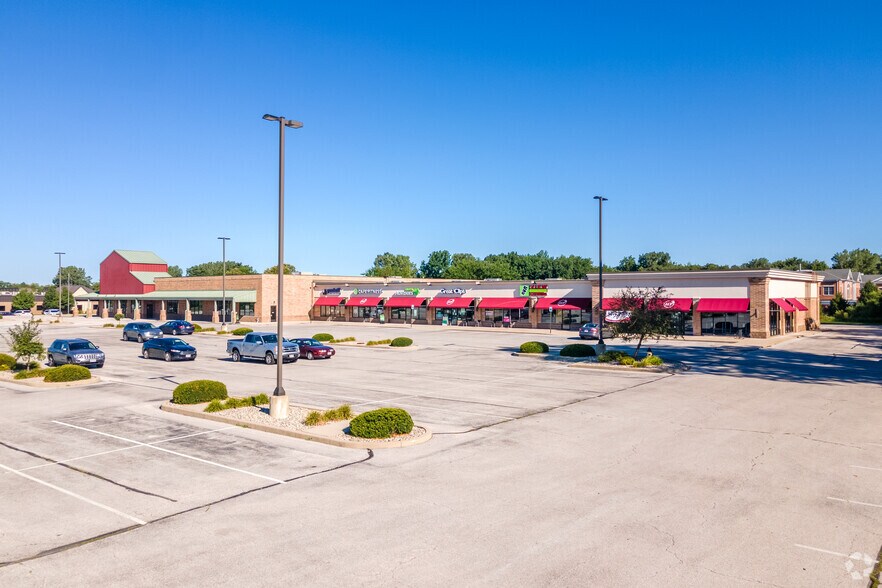 76027638 W Sylvania Ave, Sylvania, OH 43560