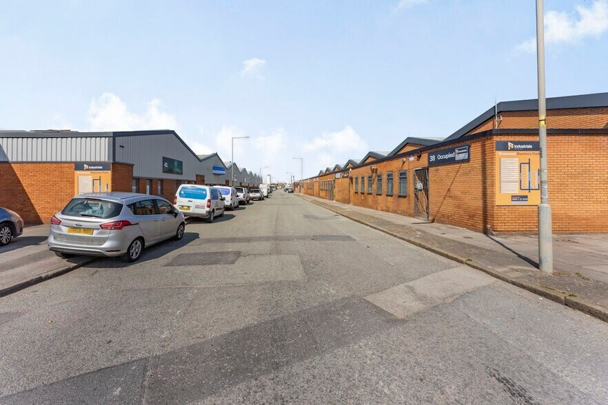 Brasenose Rd, Bootle for lease - Building Photo - Image 1 of 4