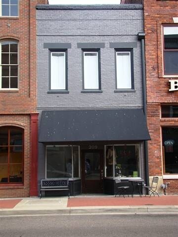 209 Broadway St, Paducah, KY for sale Primary Photo- Image 1 of 1