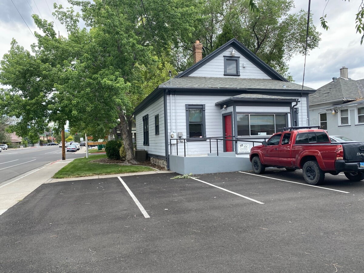 100 Vine St, Reno, NV 89503