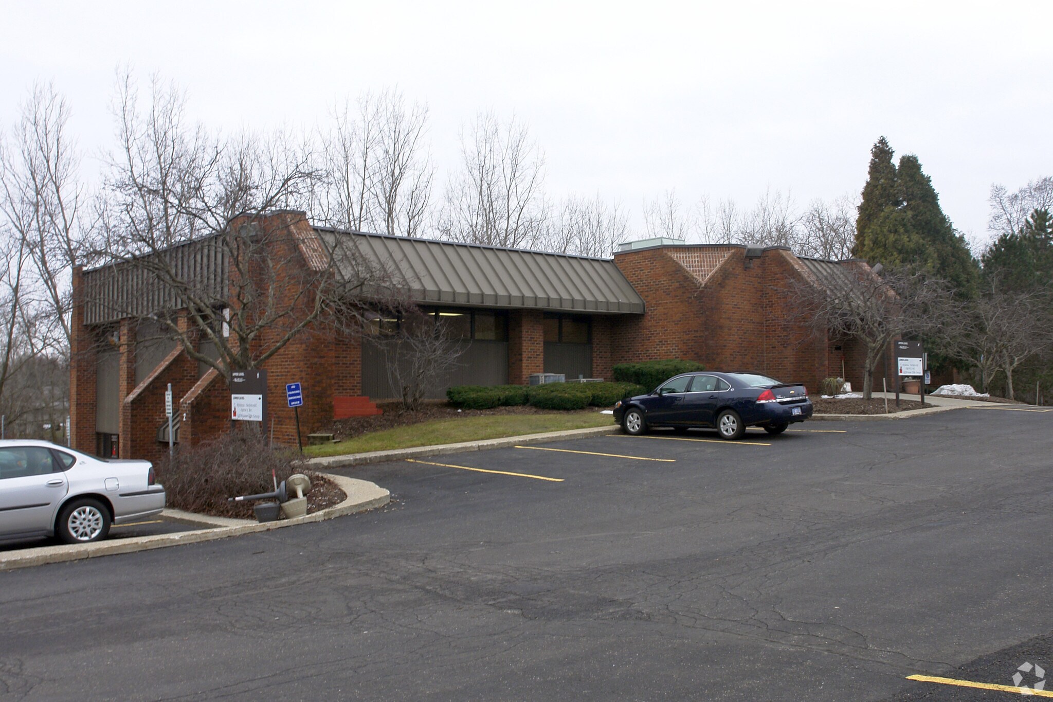 3001 Fuller Ave NE, Grand Rapids, MI for sale Primary Photo- Image 1 of 1