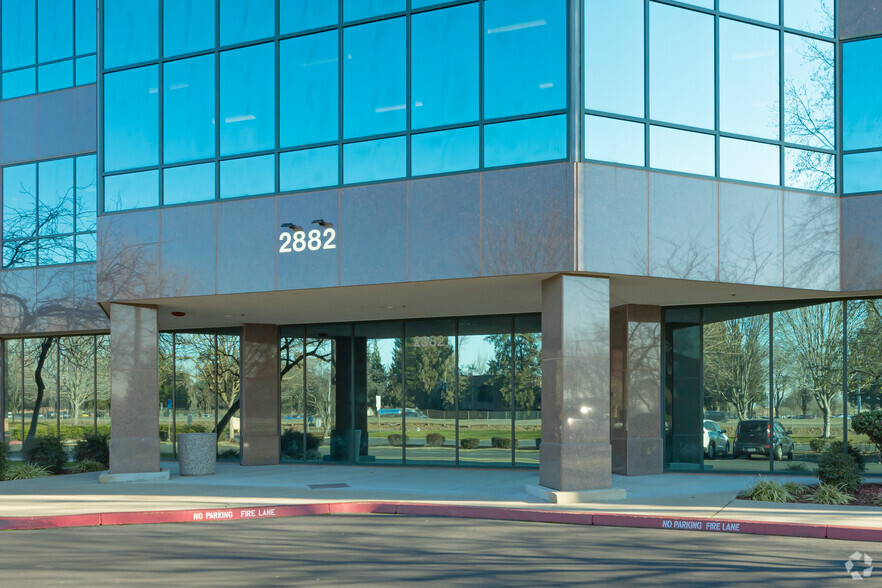 2882 Prospect Park Dr, Rancho Cordova, CA for lease - Building Photo - Image 3 of 16