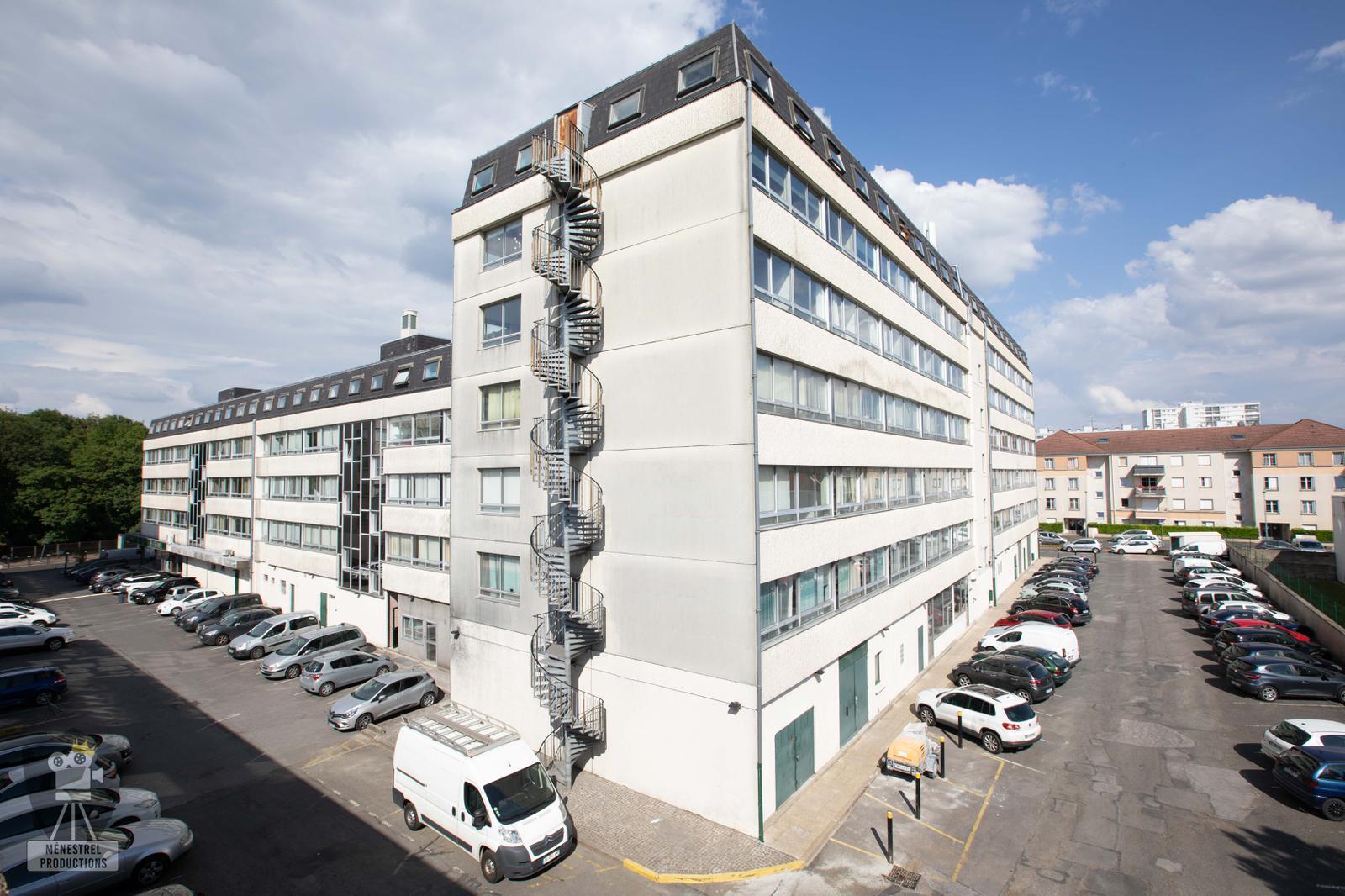 81 Route De Grigny, Ris-Orangis for lease Building Photo- Image 1 of 13