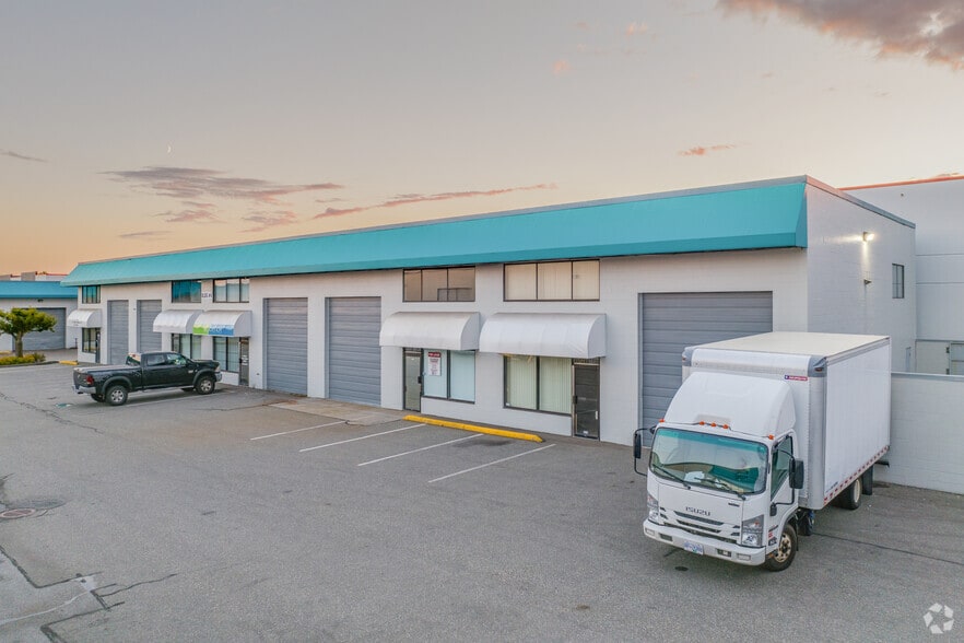 20381 62nd Ave, Langley Twp, BC for lease - Building Photo - Image 3 of 4