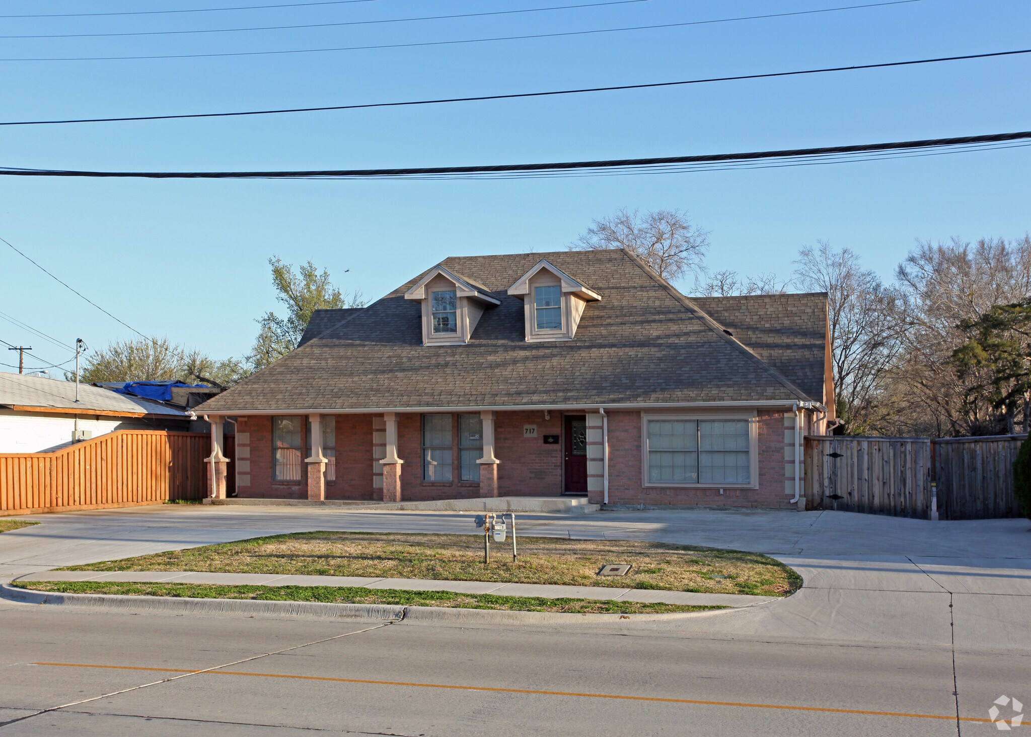 717 E Grauwyler Rd, Irving, TX for sale Primary Photo- Image 1 of 1
