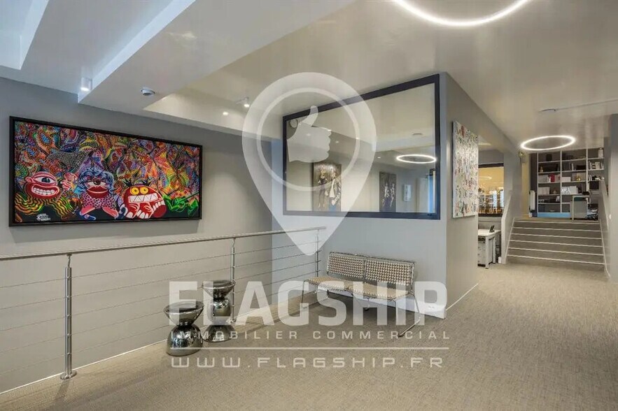 Office in Paris for lease - Building Photo - Image 3 of 7