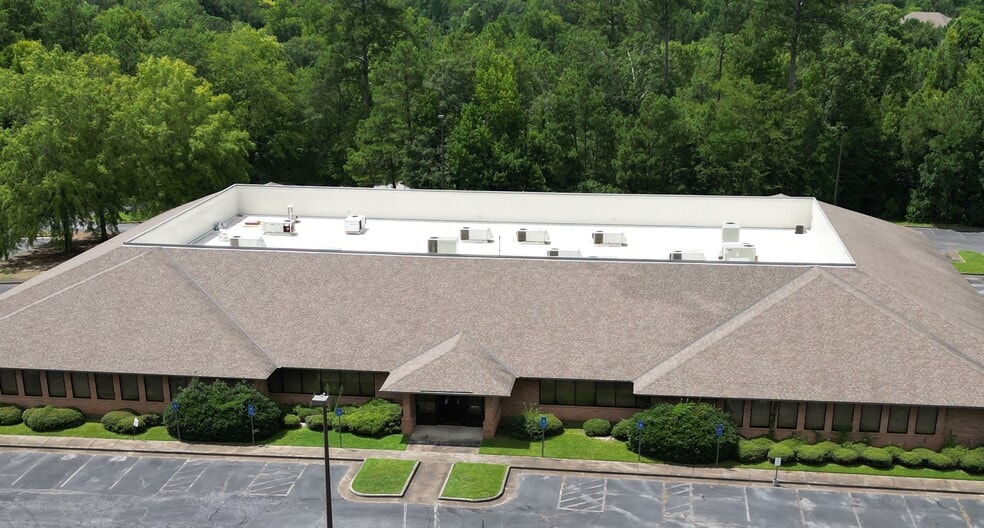 2300 Brookstone Centre Pky, Columbus, GA for lease - Building Photo - Image 3 of 8