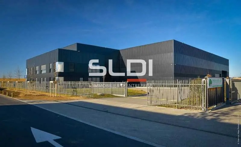 Flex in Genas for lease Building Photo- Image 1 of 4