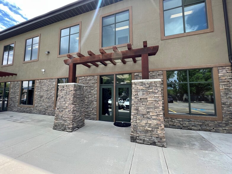 912 W Baxter Dr, South Jordan, UT for lease - Building Photo - Image 3 of 9