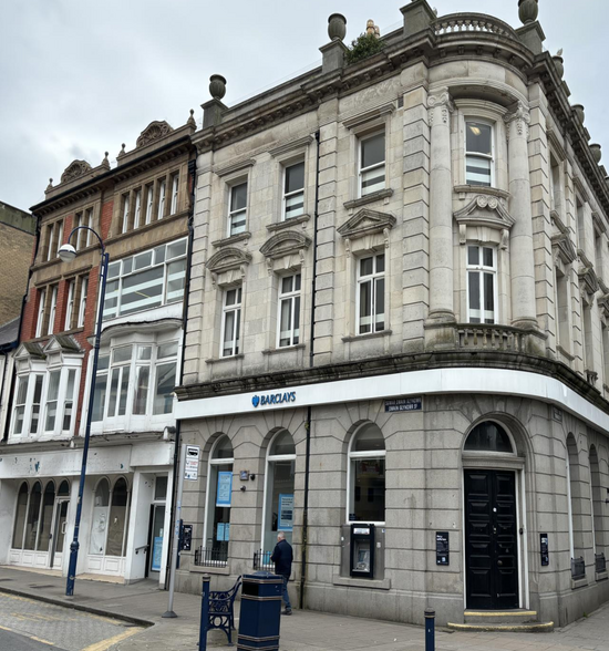 12-14 North Parade, Aberystwyth for lease - Primary Photo - Image 1 of 2