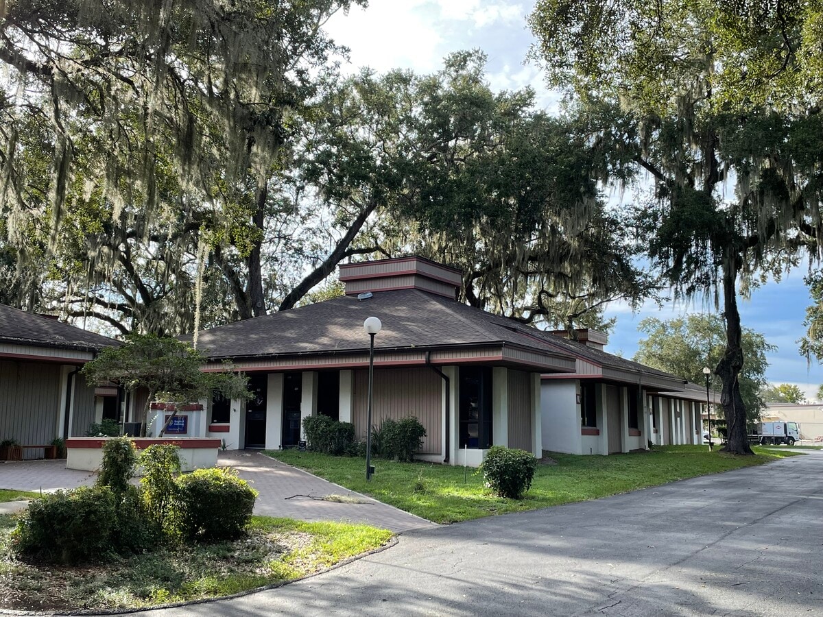 1330 Citizens Blvd, Leesburg, FL 34748