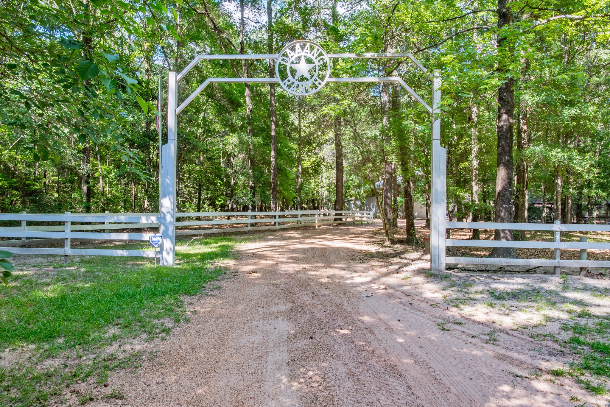 7391 Fm 1725 Rd, Cleveland, TX for sale Primary Photo- Image 1 of 1