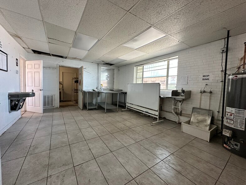 5095 Colorado Blvd, Denver, CO for sale - Building Photo - Image 3 of 16