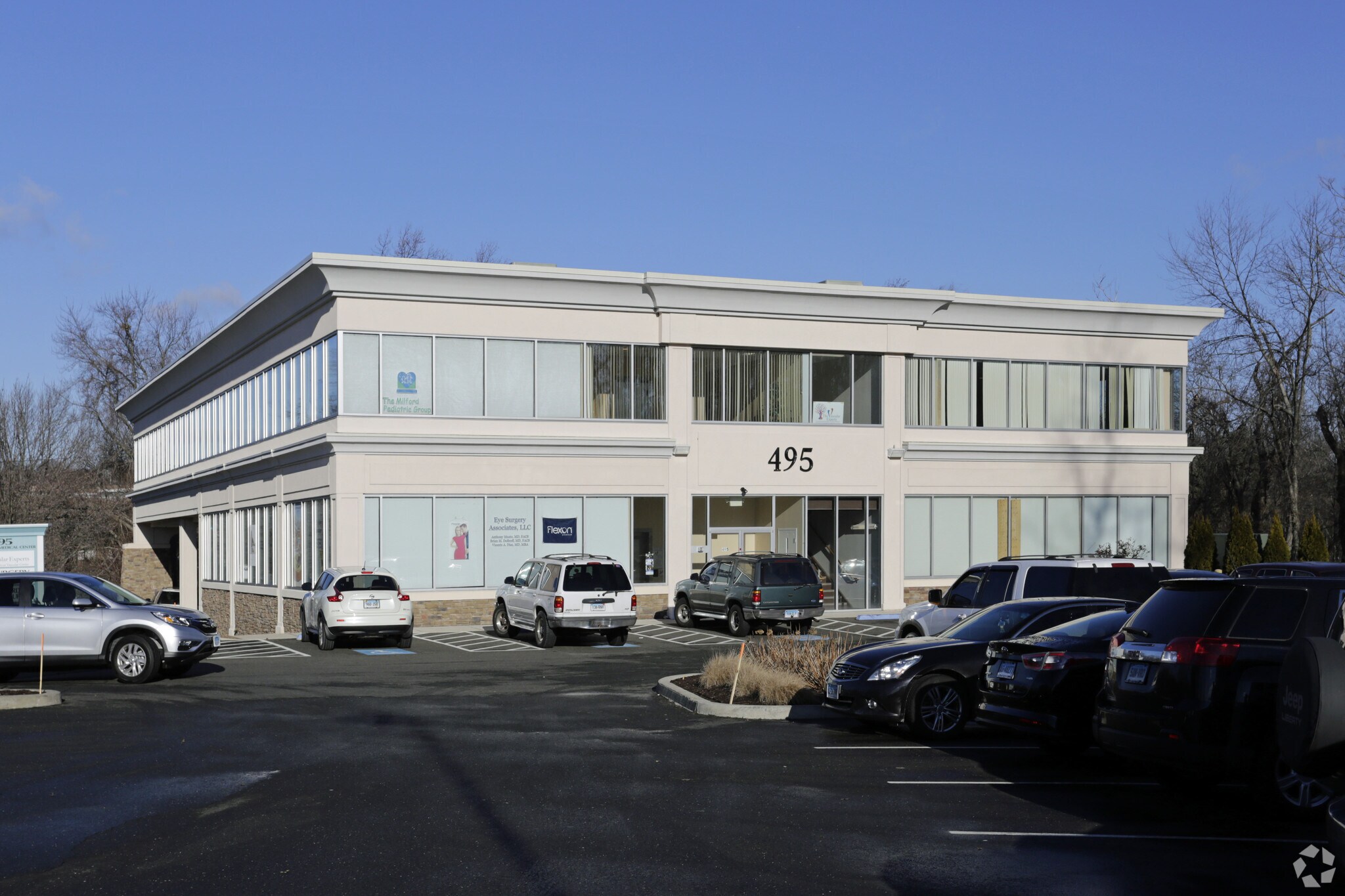 495 Hawley Ln, Stratford, CT 06614 OfficeMedical Space for Lease